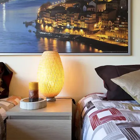 Host Wise - Cozy Sunny Flats - Ace Location