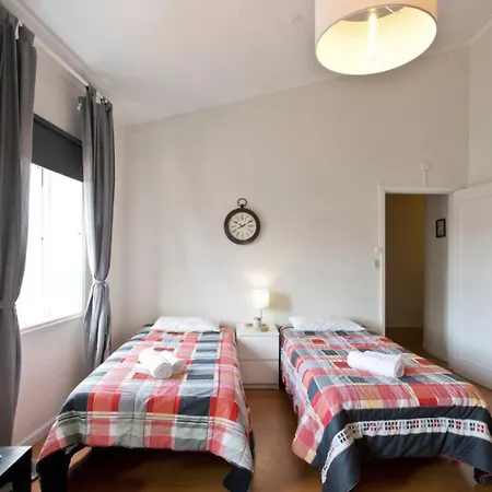 Host Wise - Cozy Sunny Flats - Ace Location Apartment *