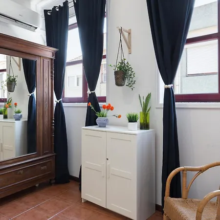Host Wise - Cozy Sunny Flats - Ace Location Porto