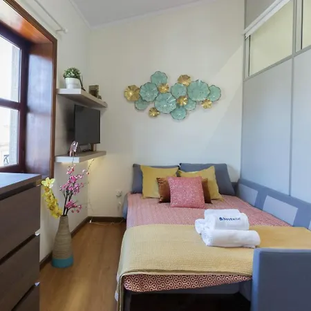 Host Wise - Cozy Sunny Flats - Ace Location Apartment